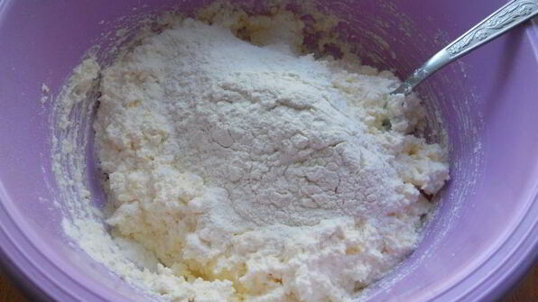 пирожки из творожного теста с капустой и яйцом