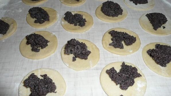 пирожки с маком