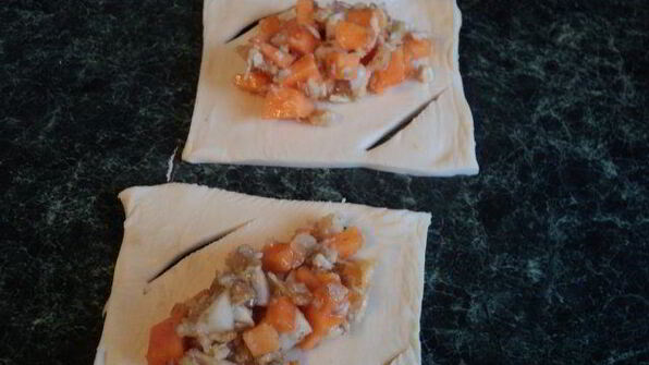 пирожки с орехами на слоеном тесте