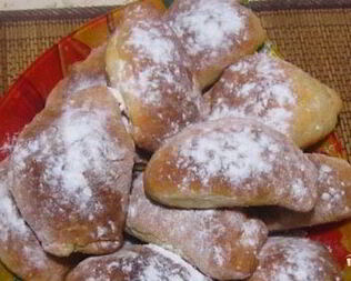 Пирожки с повидлом в духовке