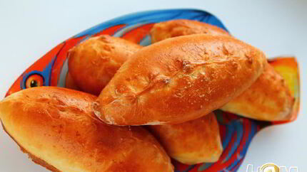 Пирожки с рыбой и рисом в хлебопечке