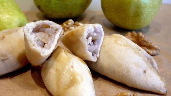 постные пирожки на кокосовом тесте с грушево-ореховой начинкой