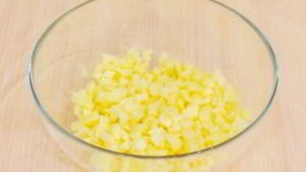 слоеные пирожки с курицей и картофелем