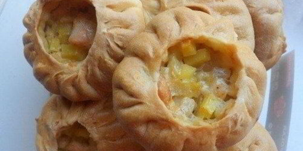 Рецепт татарских пирожков с картофелем, мясом и луком