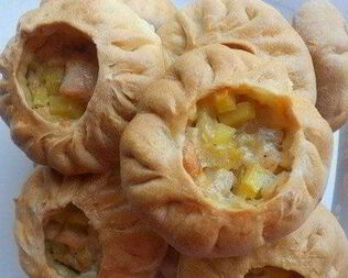 Татарские пирожки с картофелем, мясом и луком