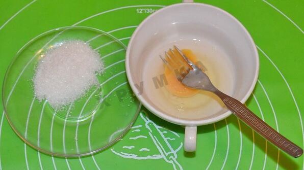 жареные пирожки с луком и яйцом на кефире