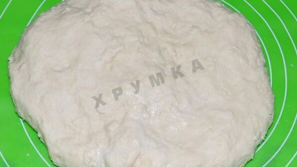 жареные пирожки с луком и яйцом на кефире