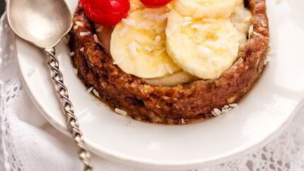 Пирожное с ореховым кремом и бананами без выпечки