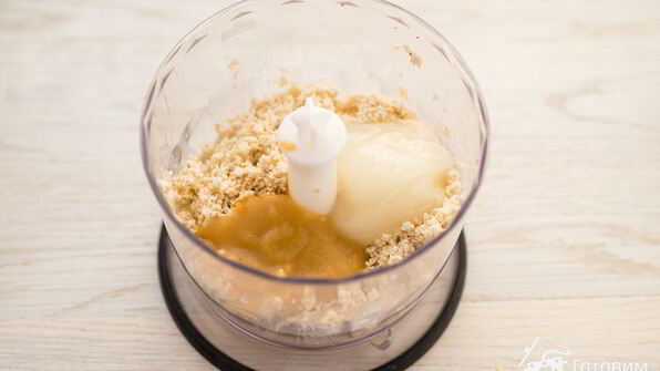 пирожное с ореховым кремом и бананами без выпечки