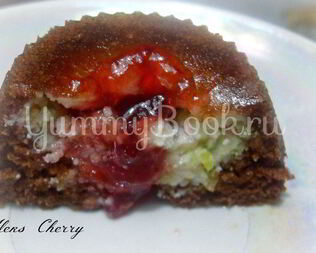 Пирожное шоколадное с кокосово-творожной начинкой