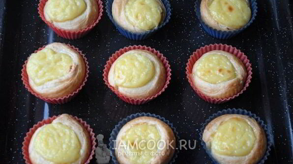 португальское пирожное паштейш с заварным кремом