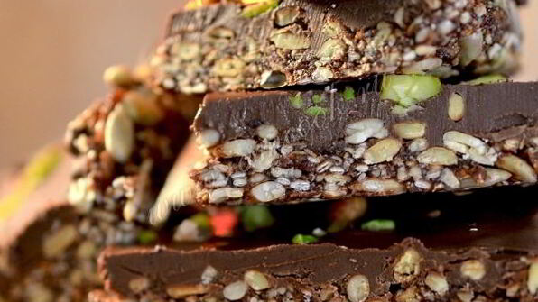 шоколадный брауни с кунжутом и семечками