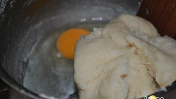 швейцарские заварные пирожные с яблочным кремом