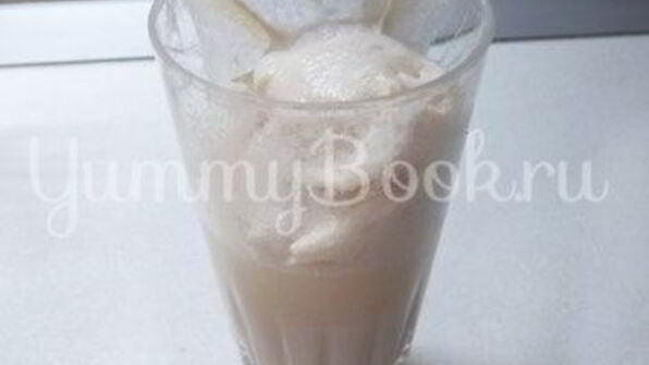 домашняя пицца с колбасой и грибами