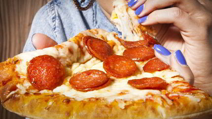 Пицца без кефира в духовке