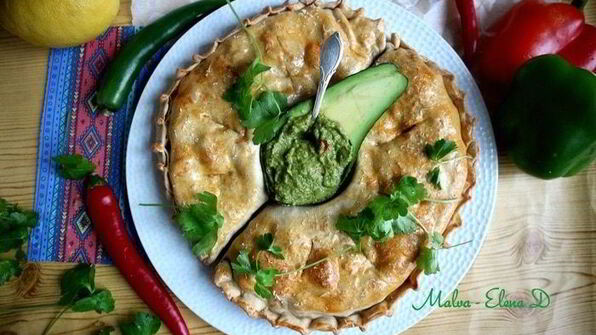 пицца кальцоне по-мексикански