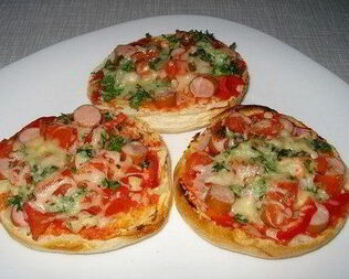 Пицца на булочках