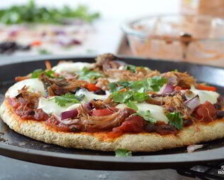 Пицца на толстом тесте