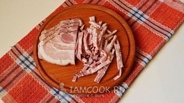 пицца с беконом