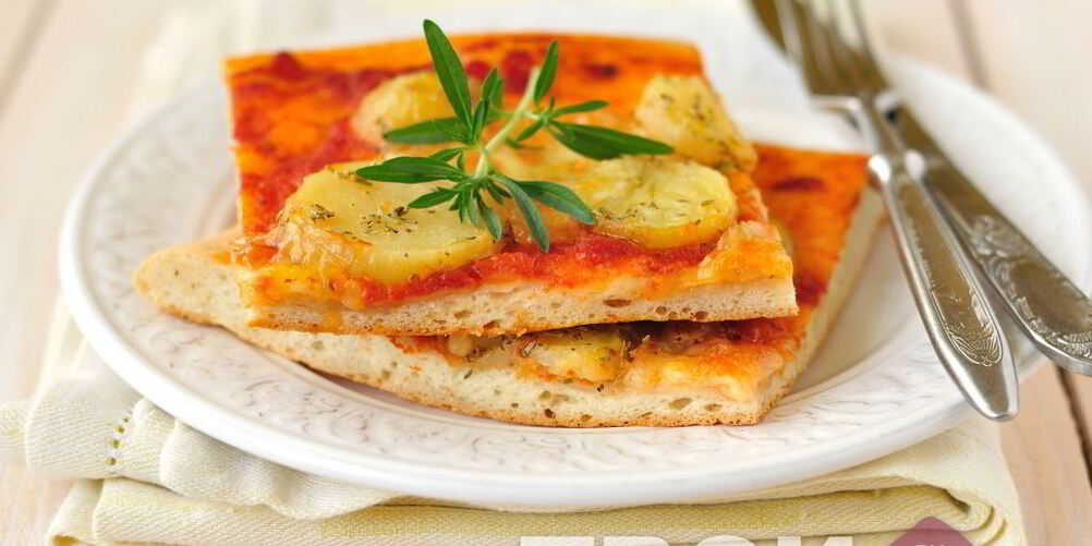 Рецепт пиццы с картофелем, розмарином и тимьяном