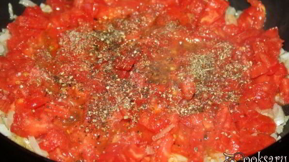 пицца салями пеперони с домашним томатным соусом