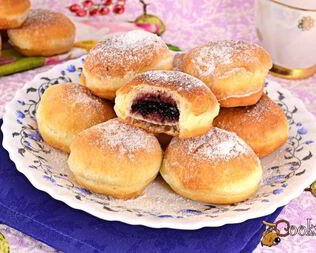 Дрожжевые пончики с начинкой