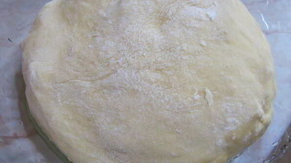 пончики с клубничной начинкой