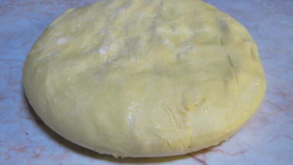 пончики с клубничной начинкой