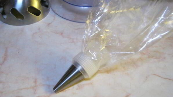 пончики с клубничной начинкой