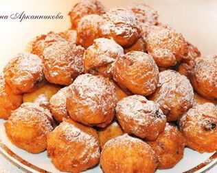 Творожные пончики с изюмом