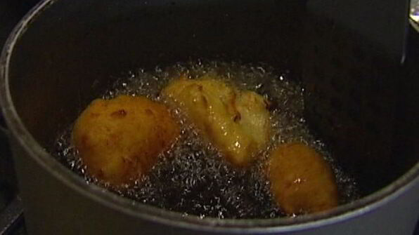 творожные пончики с яблоками