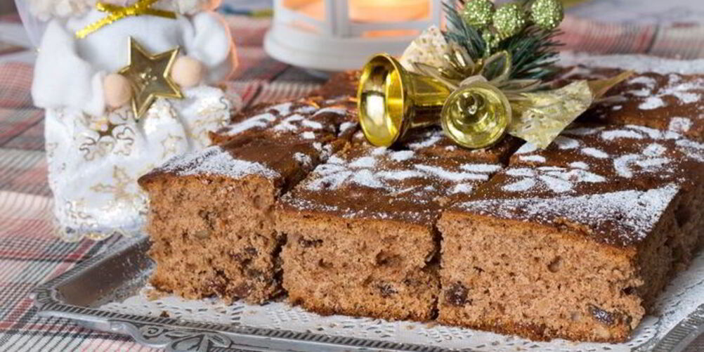 Рецепт медовой пряной коврижки с грецкими орехами