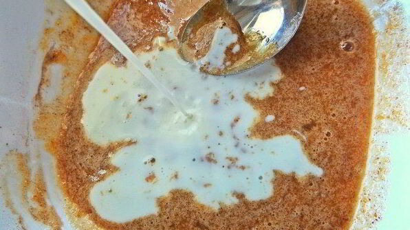 хлебная шарлотка яблочно-ягодная