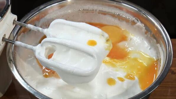 шарлотка карамельная