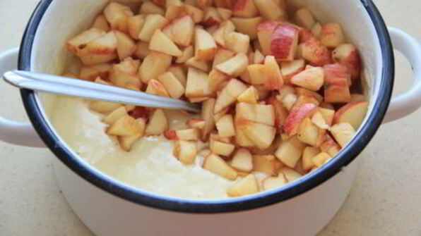 шарлотка на кефире