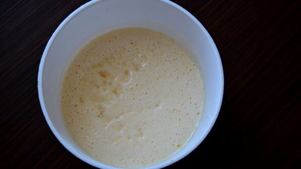 шарлотка с малиной из мультиварки