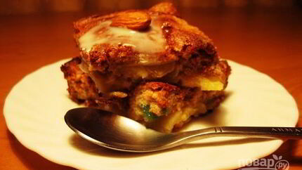 Шарлотка с сухофруктами