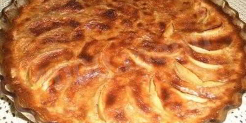 Рецепт ванильной шарлотки с яблоками и лимонной цедрой