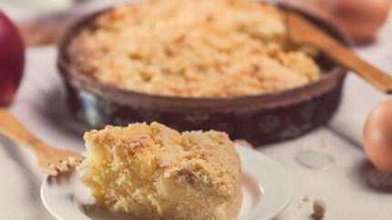 Яблочная шарлотка с майонезом