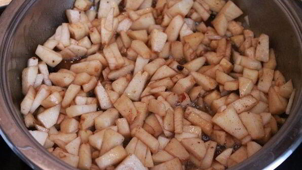 яблочные шарлотки