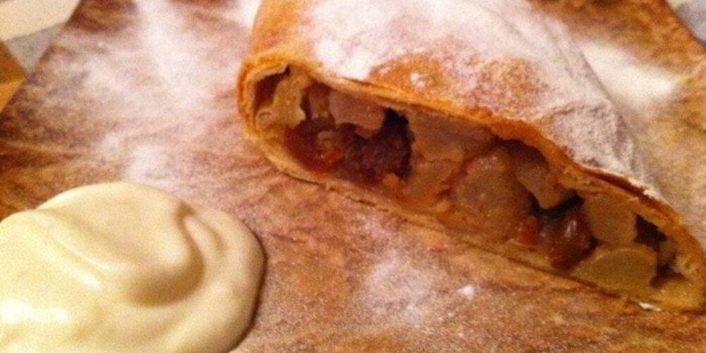 Рецепт грушевого штруделя