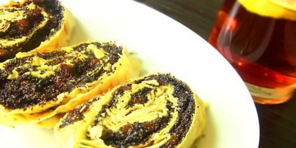 Рецепт ленивого штруделя с маком из лаваша