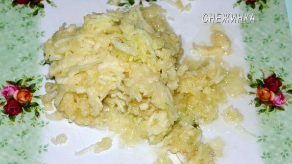 рисовый штрудель с томатно-яблочным джемом