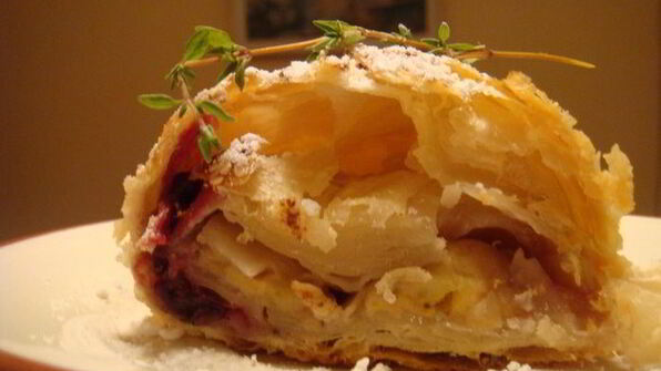 штрудель бананово-смородиновый