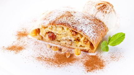 Штрудель из слоеного теста