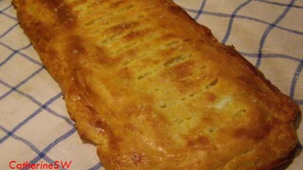 штрудель из творожного теста с лососем