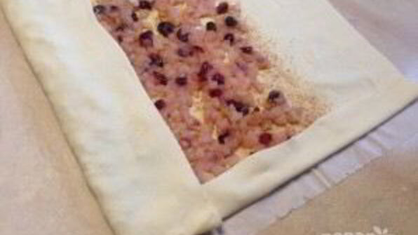 штрудель с грушей и яблоком