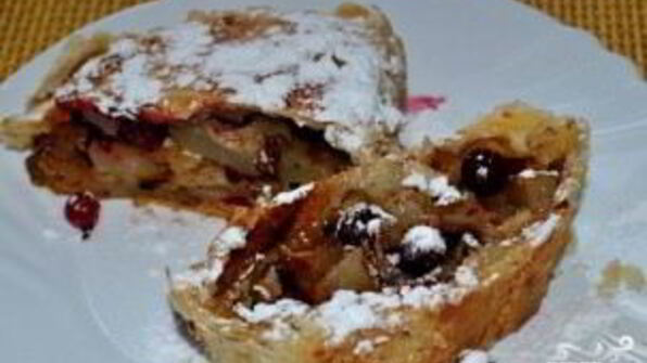 штрудель с грушей