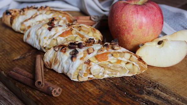 яблочный штрудель из лаваша