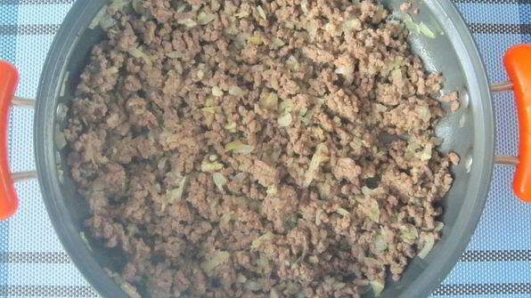 слойки с мясом